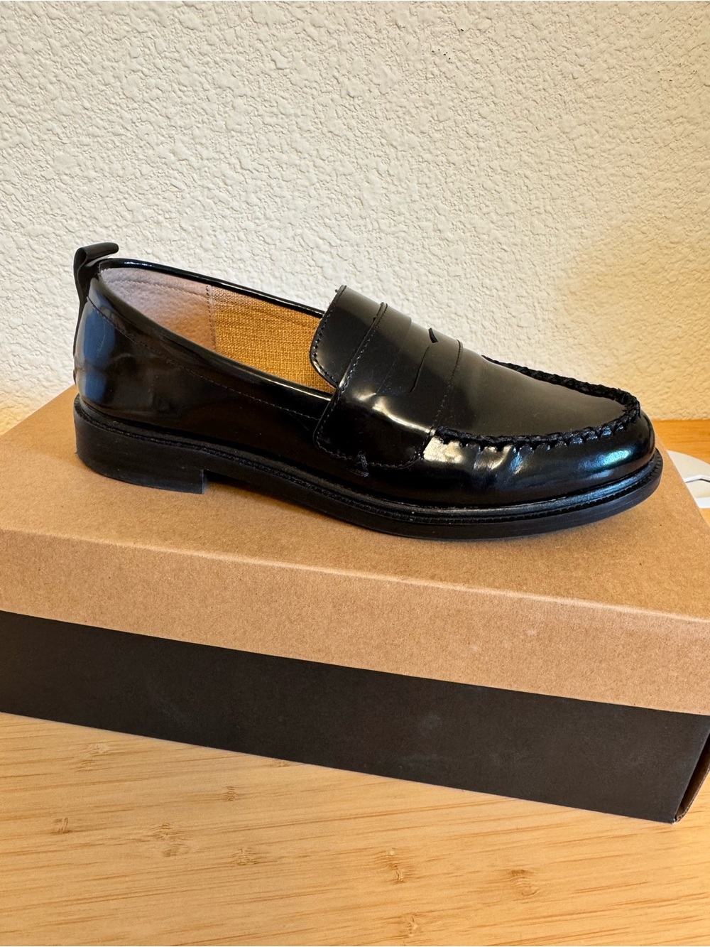 Kelsi Dagger Loafers size 6.5 - Picture 2 of 7